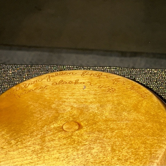 Handturned Alaskan Golden Birch Bowl – Signed by Lowell “Knute” Knutson. - Picture 7 of 11